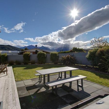 Leigh Cottage Manapouri Ngoại thất bức ảnh