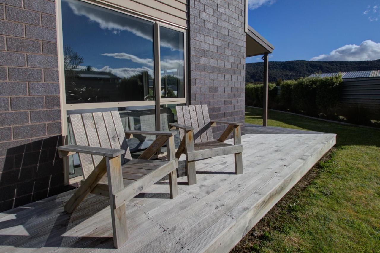 Leigh Cottage Manapouri Ngoại thất bức ảnh