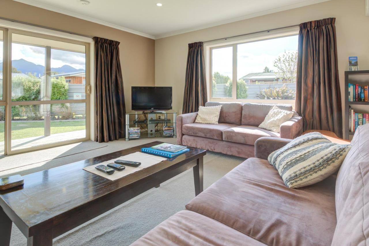 Leigh Cottage Manapouri Ngoại thất bức ảnh