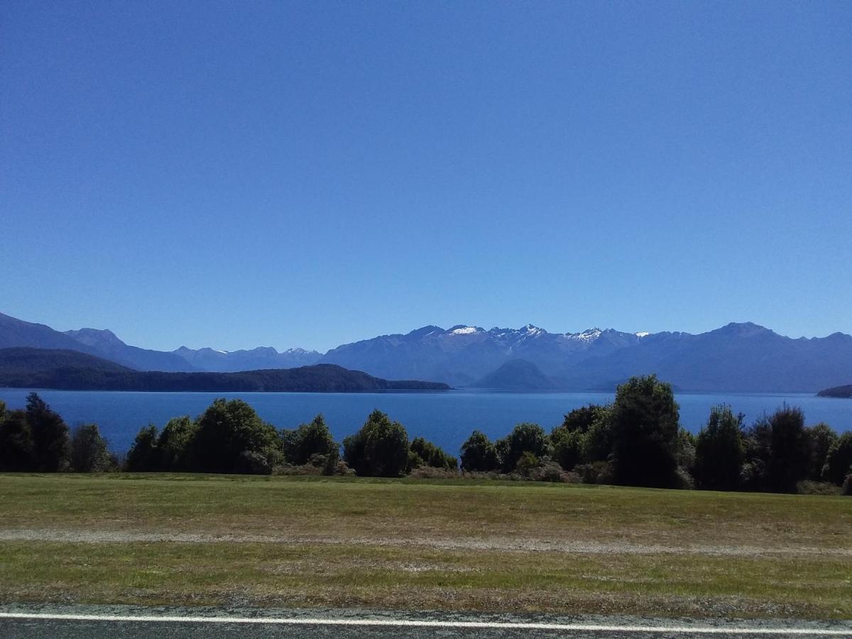 Leigh Cottage Manapouri Ngoại thất bức ảnh
